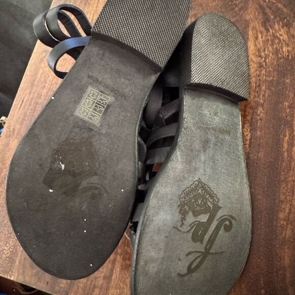 New Free People Lucia Gladiator Black Leather Sandals Sz 36.5 - Picture 3 of 3
